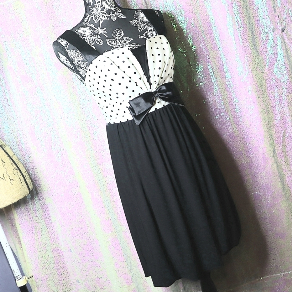 RETRO SATIN DRESS 7 Jessica McClintock Gunne Sax Black Ivory Bow Crumbcatcher
